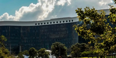 STF amplia votação para 19h em todo o Brasil após problemas no transporte de eleitores