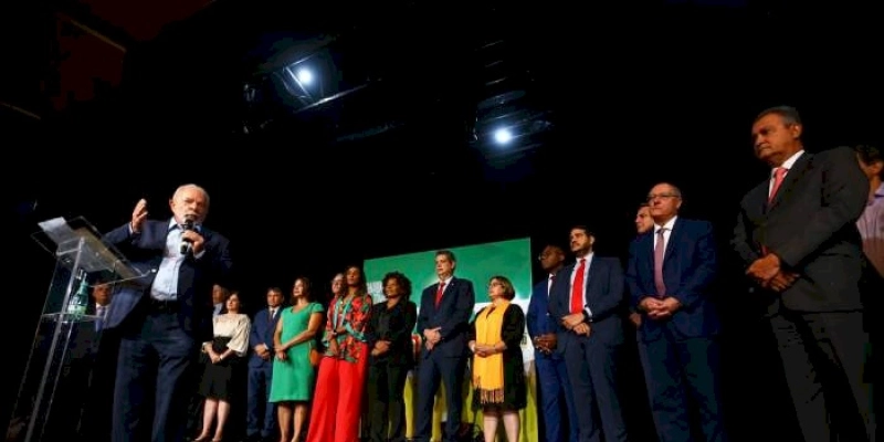 Presidente eleito Lula anuncia mais 16 ministros da futura gestão