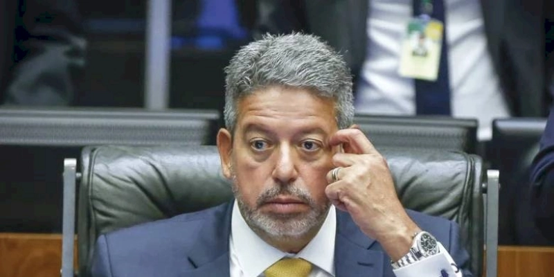 Arthur Lira comenta Investigação da PF contra Bolsonaro