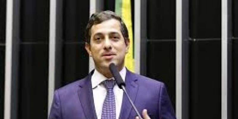 Projeto de Gervásio propõe garantia de renda para entregadores de aplicativos durante pandemia
