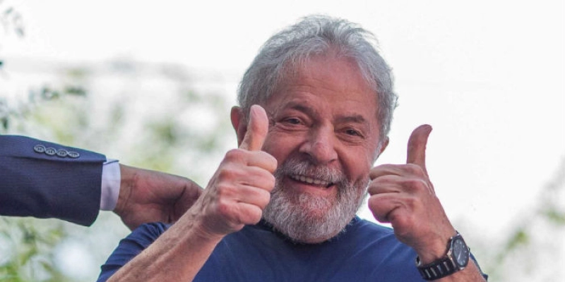 Supremo nega recurso da defesa de Lula para suspender prisão