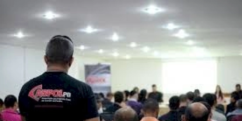 Policiais civis da Paraíba amargam redução salarial
