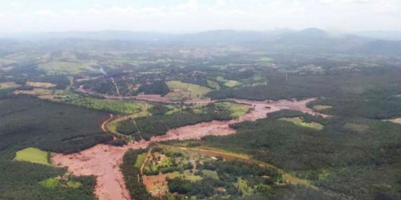 Ministério cria gabinete de crise após rompimento de barragem