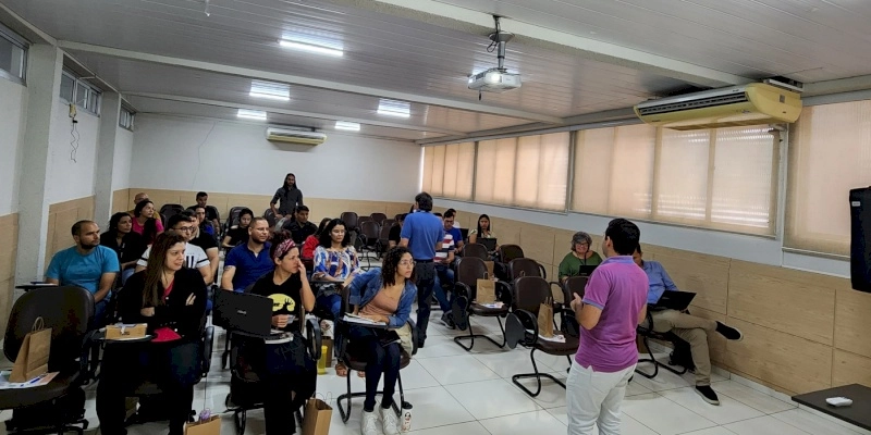 IBGE do RN realiza Treinamento com pesquisadores temporários no SESI Parque da Mata