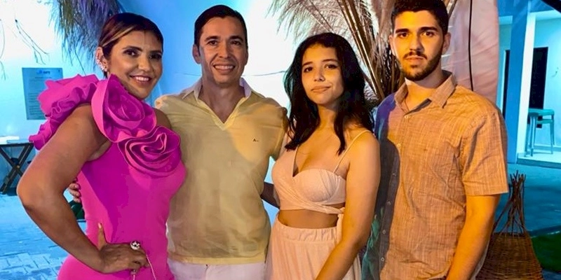Mensagem de Natal do Médico, Dr. Jerismar Segundo, Dra. Herta e Família 