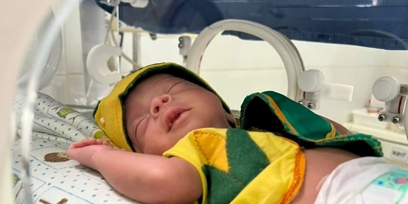  Hospital Edson Ramalho promove ensaio fotográfico para os bebês da UTI Neonatal