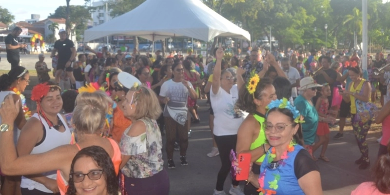 Saúde em Movimento realiza aulão especial de Carnaval no Centro Cultural Tenente Lucena