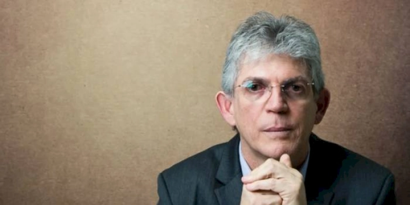 Justiça dá três dias para Ricardo Coutinho apresentar certidão negativa de inelegibilidade