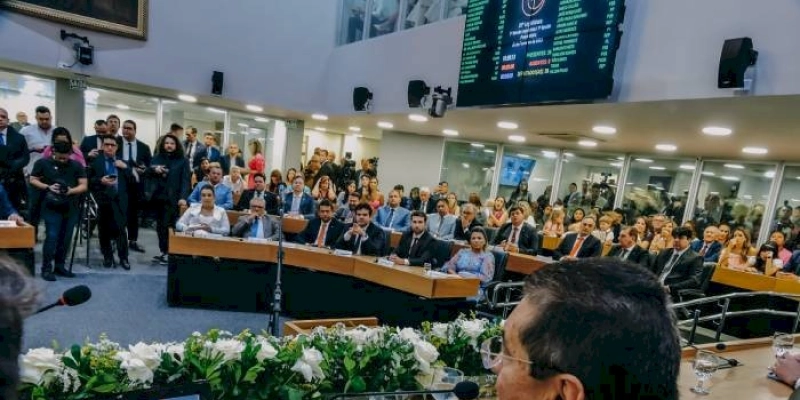 Posse dos deputados na Assembleia tem 11 parlamentares no 1º mandato 