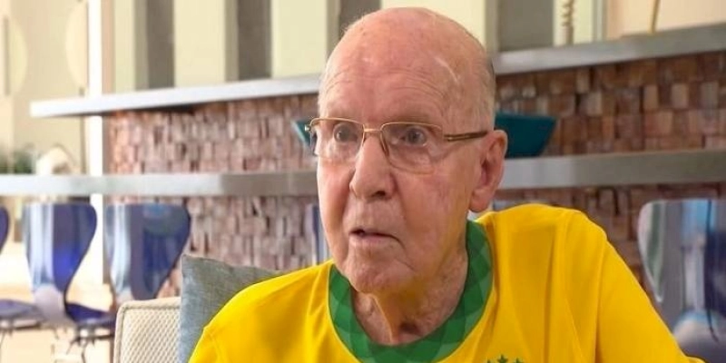 Zagallo passa bem após internação devido à infecção respiratória