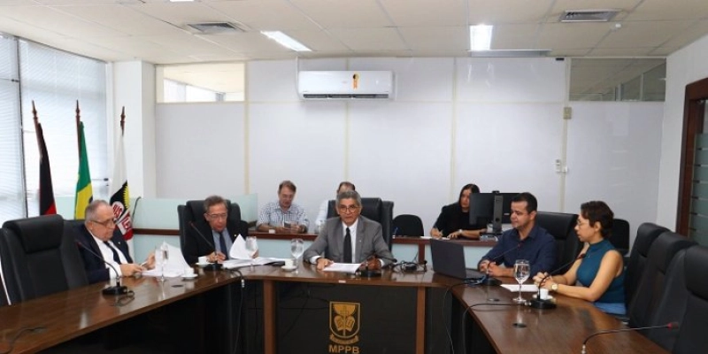  Eleição para ouvidor: comissão homologa candidatura e testa sistema de votação