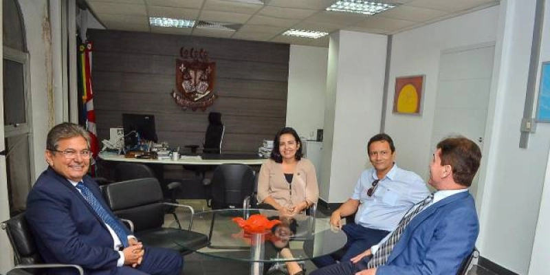   Pollyanna Dutra dialoga com presidente do TJPB para encontrar soluções contra o fechamento de comarcas na PB