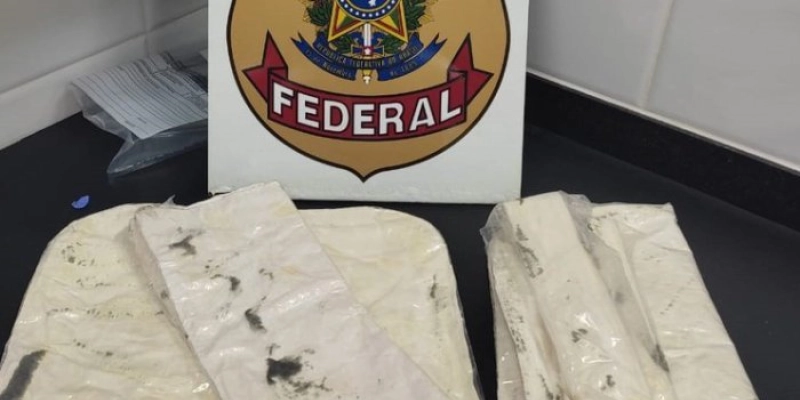 PF prende passageira com 6 kg de cocaína em aeroporto no CE