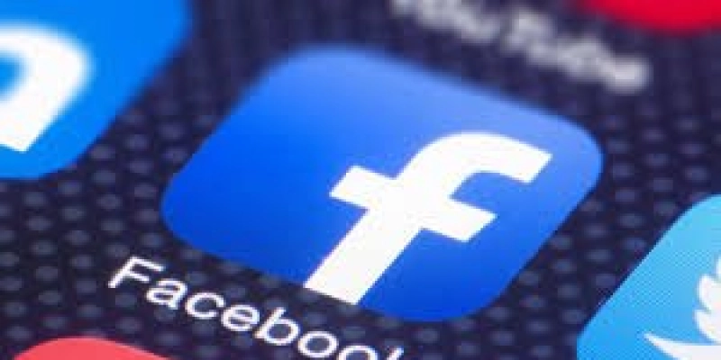Facebook deve indenizar usuária que teve conta do Instagram hackeada