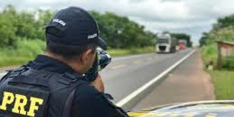 PRF flagra quase 3 mil motoristas embriagados dirigindo durante festas de final de ano nas estradas federais