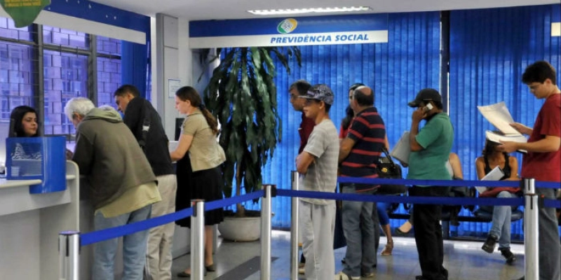 Aposentados vão receber atrasados a partir desta terça-feira