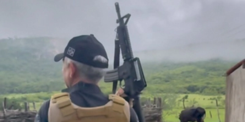 Operação da DRACO, GOE e DRF prende, em Pernambuco, pistoleiro que aterrorizava o Sertão paraibano