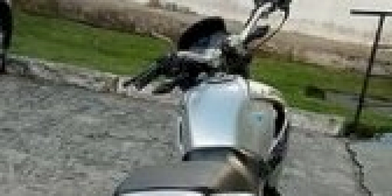 Após perseguição, PM prende homem com mandado de prisão em aberto e pilotando motocicleta roubada 