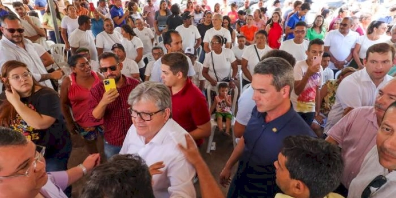 João Azevêdo autoriza construção de abatedouro do Vale do Paraíba e atende demandas de municípios da região