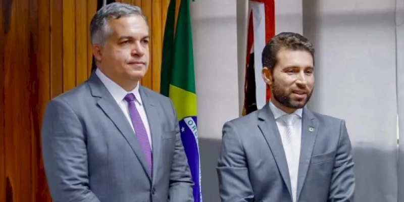 Michel Henrique representando a ALPB participa de encontro sobre inclusão social com presidente do TRT-13 