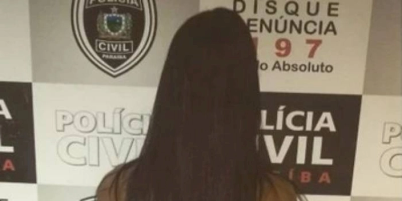 Jovem é presa por extorsão qualificada, falso testemunho e associação criminosa, na PB