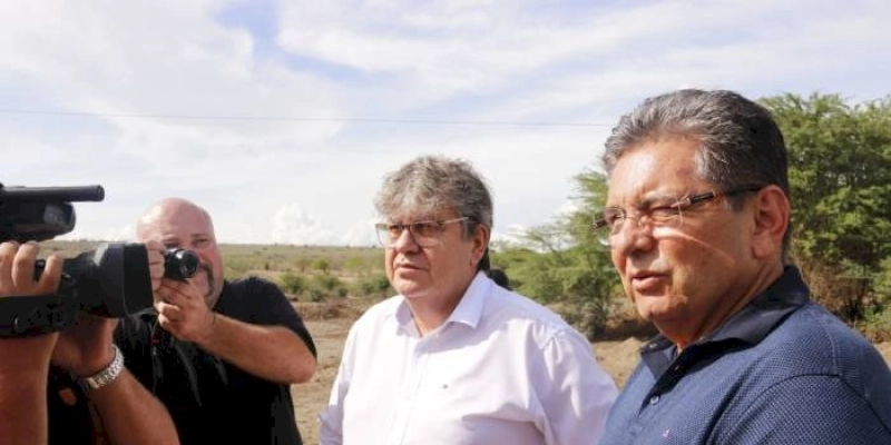 Adriano apresenta voto de aplauso ao governador João Azevêdo, eleito presidente do Consórcio Nordeste