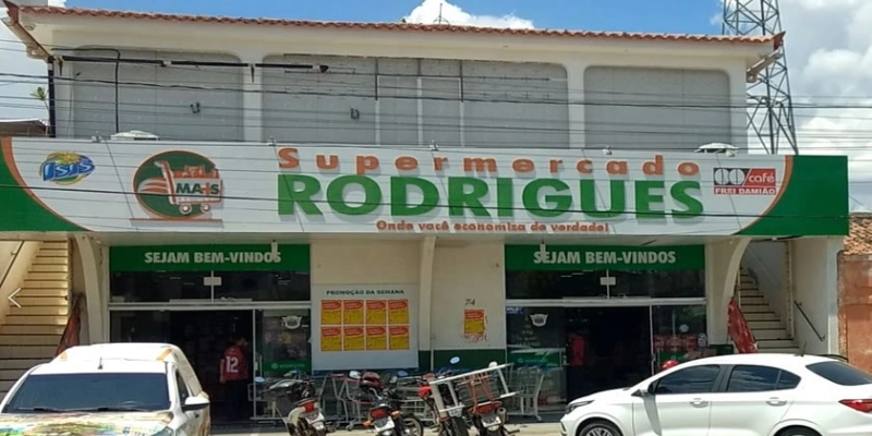 Supermercado Mais Rodrigues amplia área de frigorifico para satisfação dos clientes 