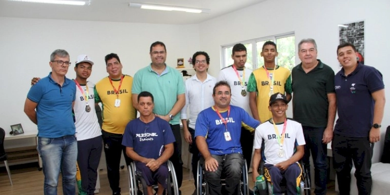 Lindolfo Pires recepciona medalhistas dos Jogos Parapanamericanos de Jovens