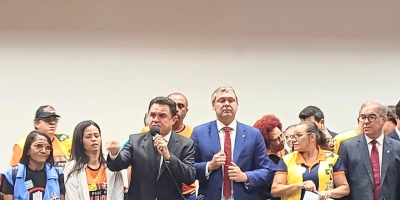 Deputado Wilson Santiago firma compromisso com Agentes Comunitários de Saúde durante instalação de Frente Parlamentar
