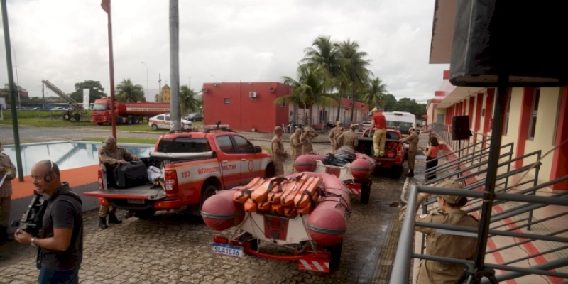Paraíba envia bombeiros militares e equipamentos para auxiliar no resgate, salvamento e ação humanitária às vítimas das enchentes no RS
