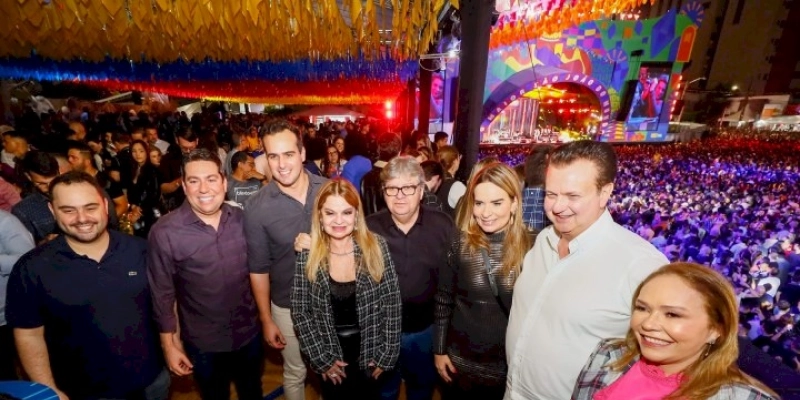 João Azevêdo prestigia "Maior São João do Mundo" e destaca participação do Estado no sucesso dos festejos juninos 
