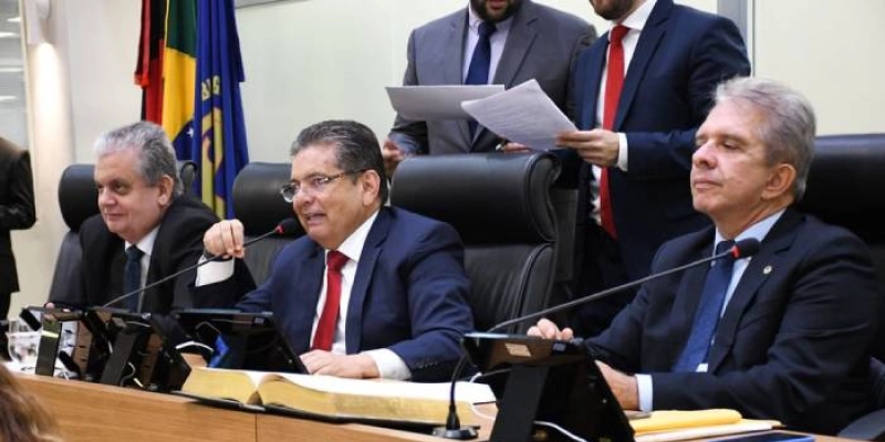 AL moderniza processo legislativo e acaba com uso de papel na tramitação de proposituras