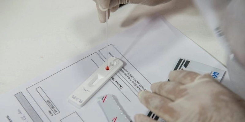 Saúde distribui doses de vacina e testes de Covid-19 para os 223 municípios paraibanos nesta segunda-feira
