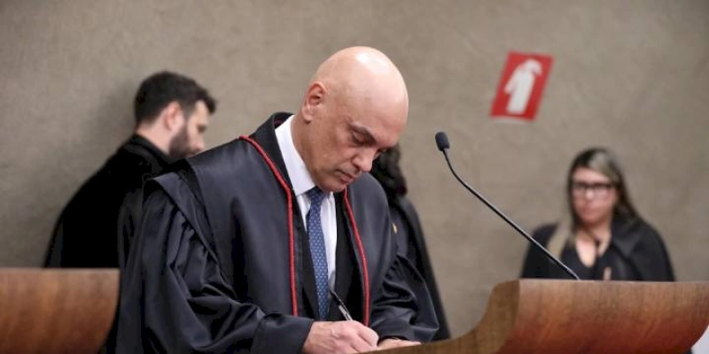 “Moraes quer prender Bolsonaro, fechar o PL e acabar com direita”, diz aliado de Bolsonaro