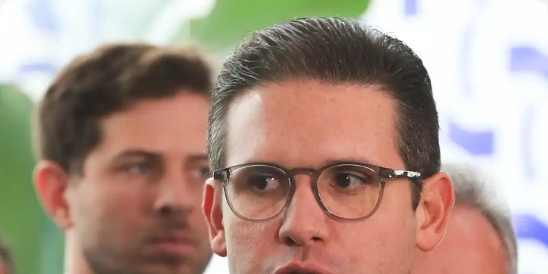 Base governista trabalha ampliação de alianças e mira apoio do PT para 2026, afirma Hugo Motta