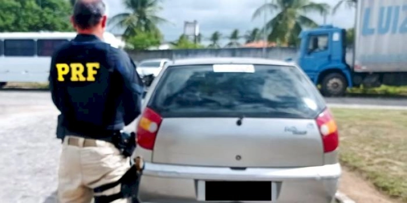 PRF recupera no estado da Paraíba carro oriundo de golpe