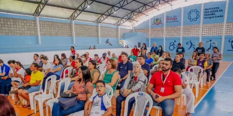 Prefeito autoriza obras para construção de calçadas com acessibilidade no Bairro dos Estados
