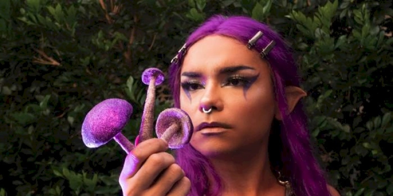 Dia de Combate à LGBTQIAP+fobia terá show da cantora Potyguara Bardo na Paraíba