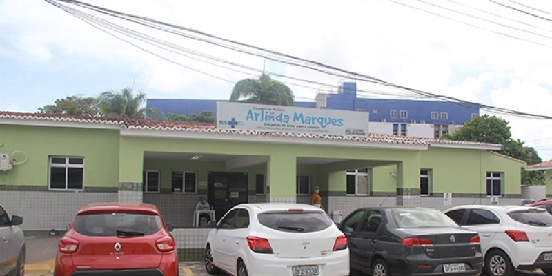 Estado deve indenizar mulher que sofreu acidente em Hospital
