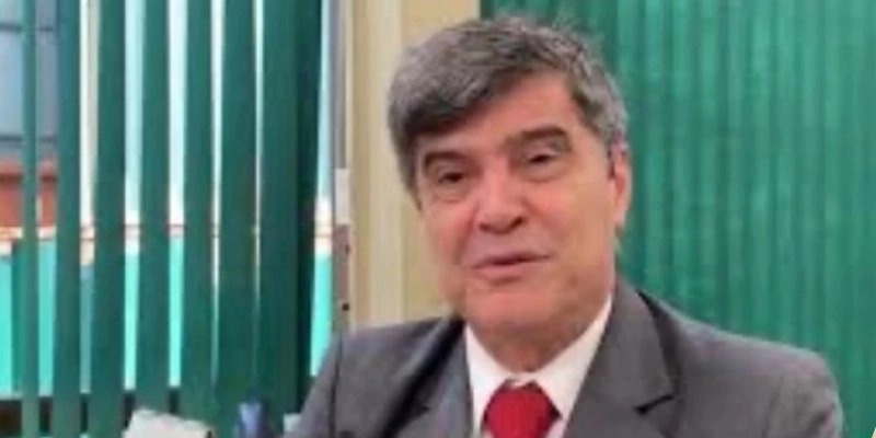 Wellington Roberto nega aliança com João Azevêdo e reforça que elogios à gestão não significam apoio político