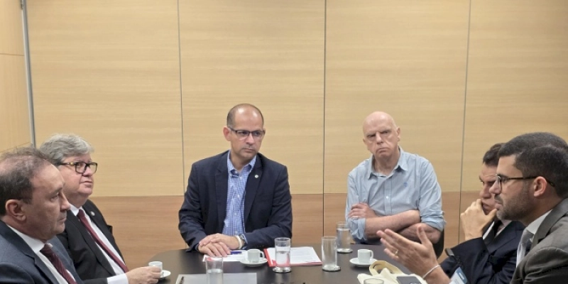 João Azevêdo solicita investimentos em segurança hídrica em reunião no Ministério da Integração