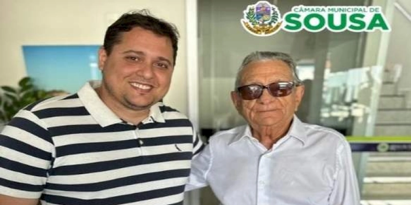 Novinho de Carlão faz a doação de automóvel pertencente ao Poder Legislativo Sousense ao Hospital Laureano