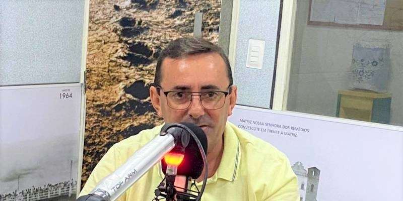 Radamés defende obras para o Município de Sousa, fala de concurso, aumento salarial, contas de Tyrone, e defende unidade do Grupo; Assista