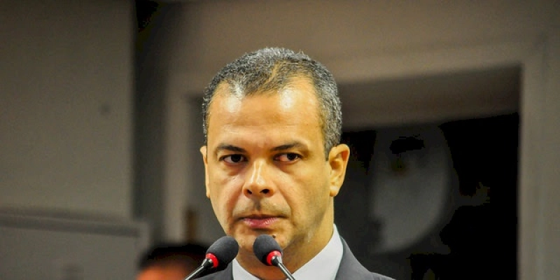 Brasil cai 25 posições no ranking de enfrentamento à corrupção; lei do deputado Jutay estabelece ações para combater prática