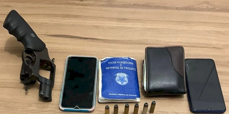 Polícia apreende arma de fogo, munições e quantia em dinheiro, em Sousa, durante patrulhamento ostensivo