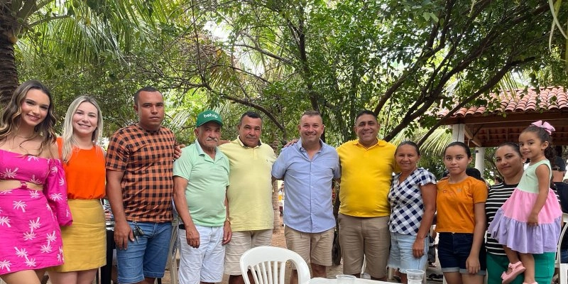 Lançamento da pré-candidatura a vereador de Marquinhos reuni lideranças políticas, amigos, familiares e conta com a presença do prefeito João Neto