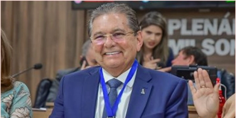 Presidente da ALPB Adriano Galdino receberá 'Medalha Governador Antônio Mariz' em sessão especial da Câmara de Sousa