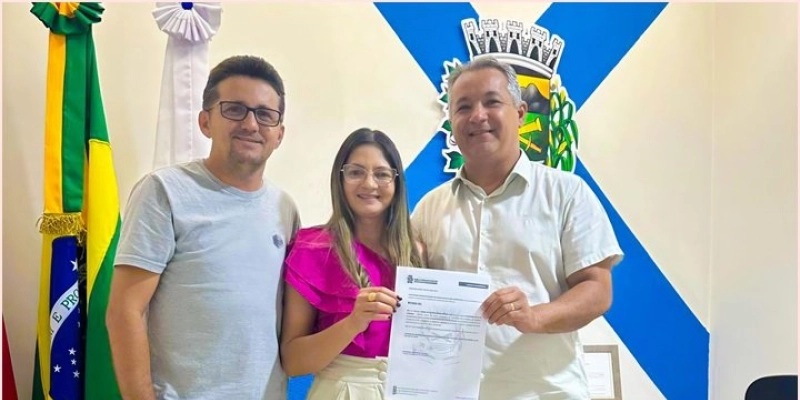 Gerôncio Júnior empossa Maria de Fátima como nova Chefe de Gabinete em São Francisco 