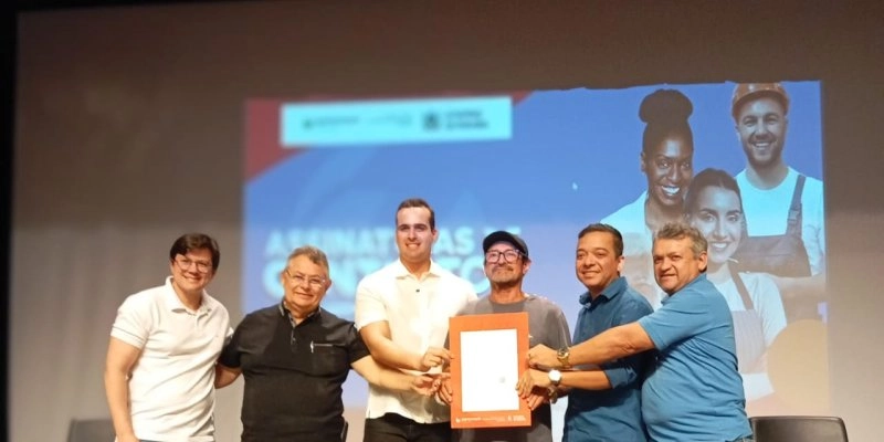 Governo da Paraíba destina crédito do Empreender para comerciantes da Feira Central de Campina Grande