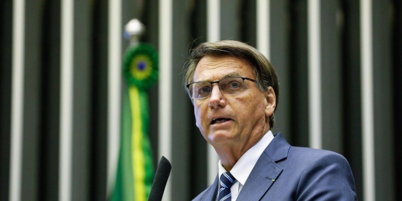 PF indicia Bolsonaro e Mauro Cid no caso das joias sauditas